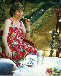 SusNarguila200.jpg (80059 bytes)